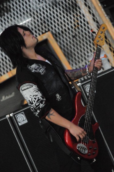 Papa Roach at the Verizon Wireless Amphitheater, Selma, Texas