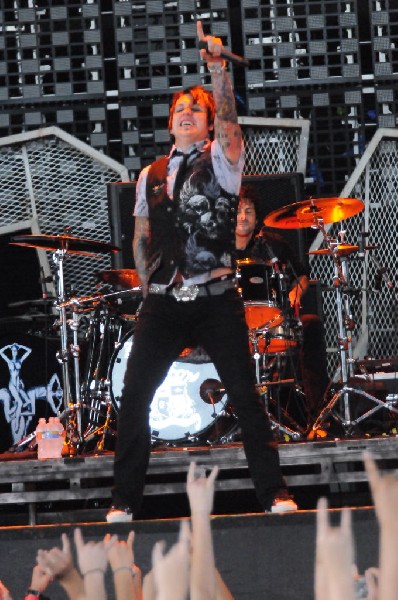 Papa Roach at the Verizon Wireless Amphitheater, Selma, Texas