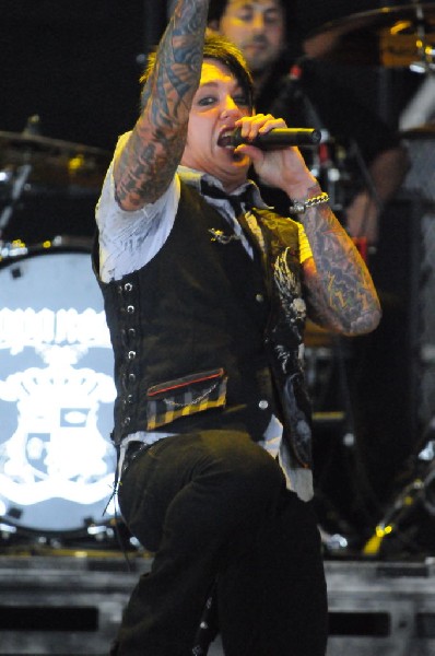 Papa Roach at the Verizon Wireless Amphitheater, Selma, Texas