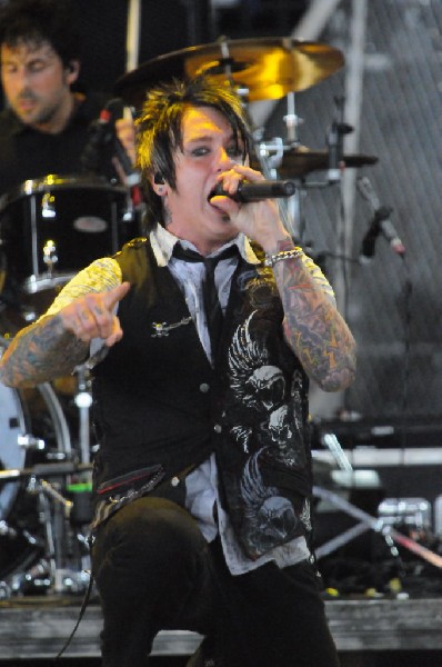 Papa Roach at the Verizon Wireless Amphitheater, Selma, Texas