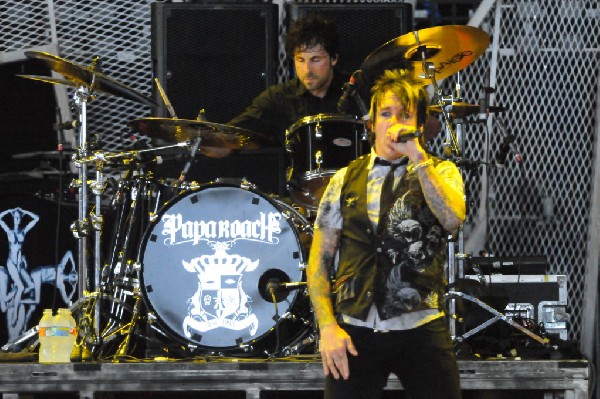 Papa Roach at the Verizon Wireless Amphitheater, Selma, Texas