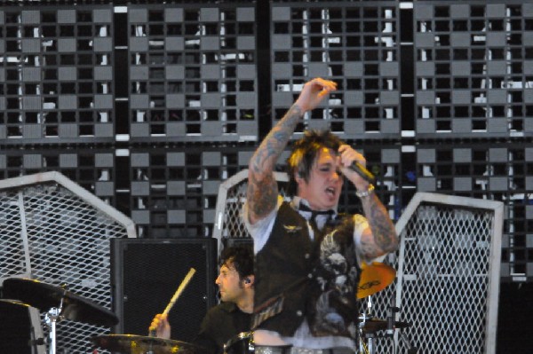 Papa Roach at the Verizon Wireless Amphitheater, Selma, Texas