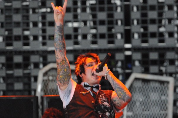 Papa Roach at the Verizon Wireless Amphitheater, Selma, Texas