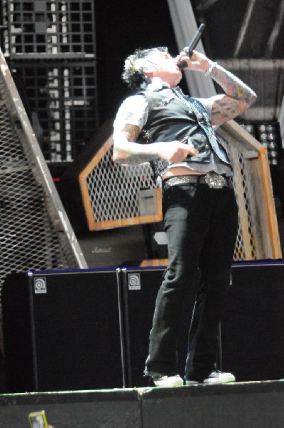 Papa Roach at the Verizon Wireless Amphitheater, Selma, Texas