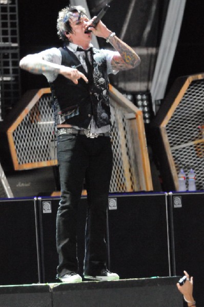 Papa Roach at the Verizon Wireless Amphitheater, Selma, Texas