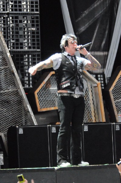 Papa Roach at the Verizon Wireless Amphitheater, Selma, Texas