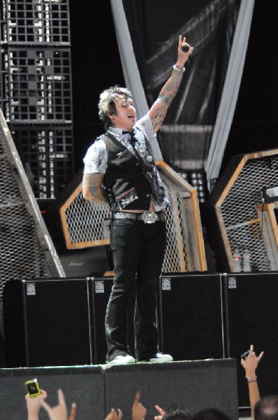 Papa Roach at the Verizon Wireless Amphitheater, Selma, Texas