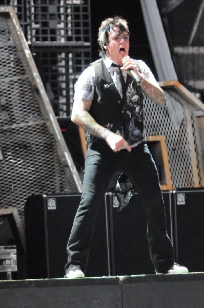 Papa Roach at the Verizon Wireless Amphitheater, Selma, Texas