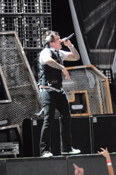 Papa Roach at the Verizon Wireless Amphitheater, Selma, Texas