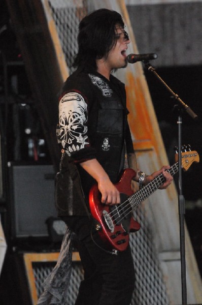 Papa Roach at the Verizon Wireless Amphitheater, Selma, Texas