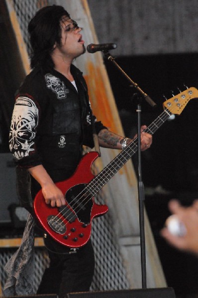 Papa Roach at the Verizon Wireless Amphitheater, Selma, Texas