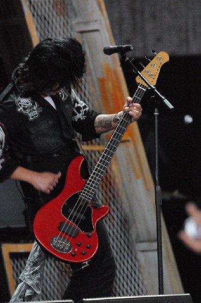 Papa Roach at the Verizon Wireless Amphitheater, Selma, Texas