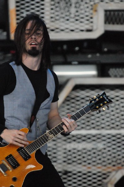 Papa Roach at the Verizon Wireless Amphitheater, Selma, Texas