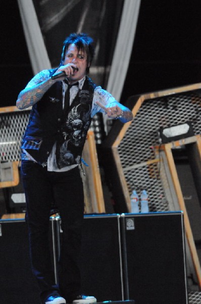 Papa Roach at the Verizon Wireless Amphitheater, Selma, Texas