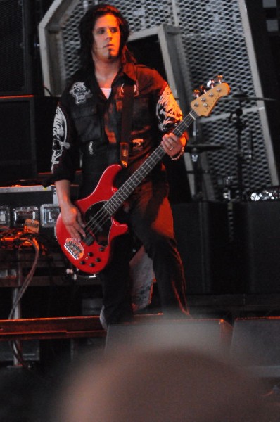 Papa Roach at the Verizon Wireless Amphitheater, Selma, Texas