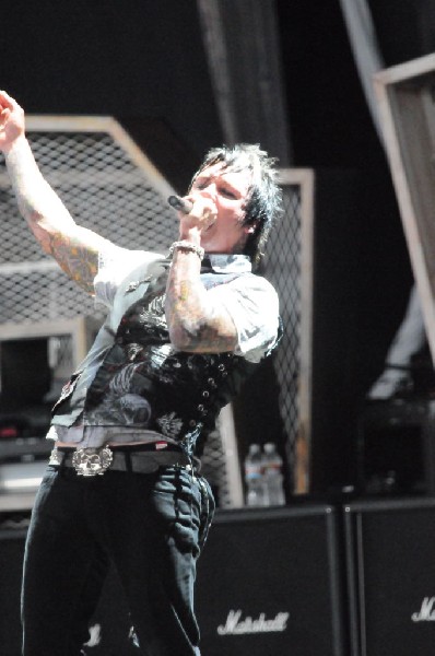 Papa Roach at the Verizon Wireless Amphitheater, Selma, Texas