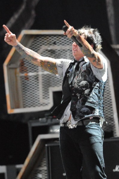 Papa Roach at the Verizon Wireless Amphitheater, Selma, Texas