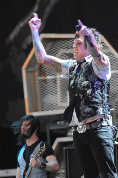 Papa Roach at the Verizon Wireless Amphitheater, Selma, Texas