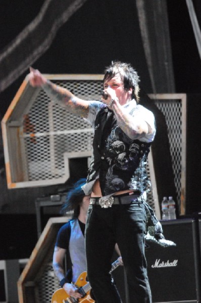 Papa Roach at the Verizon Wireless Amphitheater, Selma, Texas