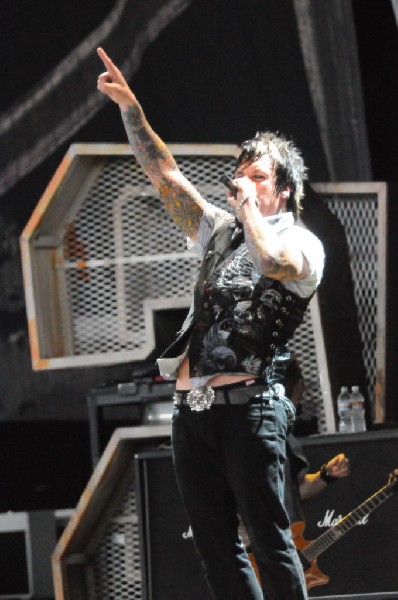 Papa Roach at the Verizon Wireless Amphitheater, Selma, Texas