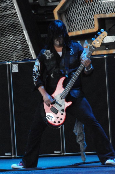 Papa Roach at the Verizon Wireless Amphitheater, Selma, Texas