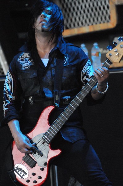 Papa Roach at the Verizon Wireless Amphitheater, Selma, Texas