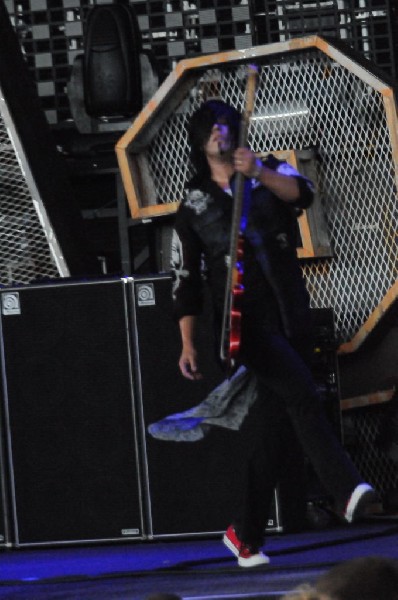 Papa Roach at the Verizon Wireless Amphitheater, Selma, Texas