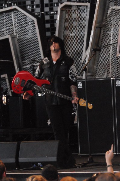 Papa Roach at the Verizon Wireless Amphitheater, Selma, Texas