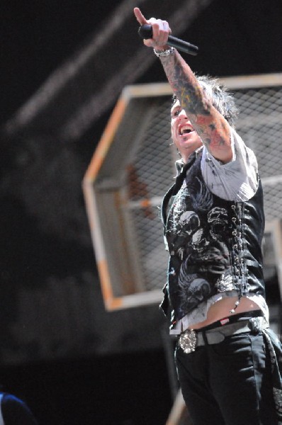 Papa Roach at the Verizon Wireless Amphitheater, Selma, Texas