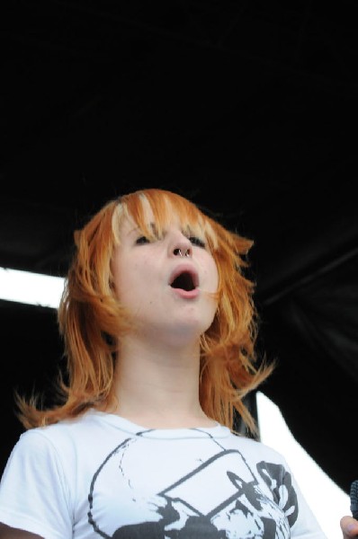 Paramore on the Route 66 Stage, Warped Tour, Verizon Wireless Amphitheater,