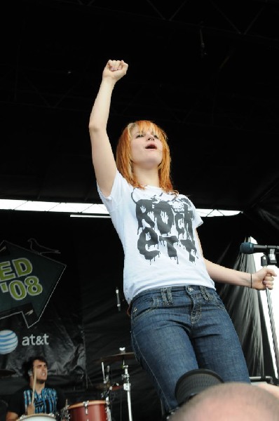 Paramore on the Route 66 Stage, Warped Tour, Verizon Wireless Amphitheater,