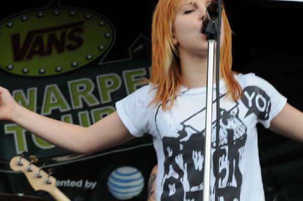 Paramore on the Route 66 Stage, Warped Tour, Verizon Wireless Amphitheater,