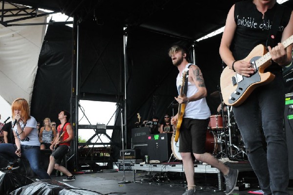 Paramore on the Route 66 Stage, Warped Tour, Verizon Wireless Amphitheater,