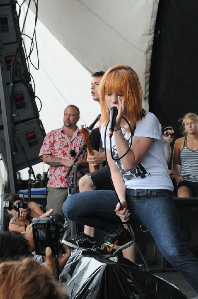 Paramore on the Route 66 Stage, Warped Tour, Verizon Wireless Amphitheater,