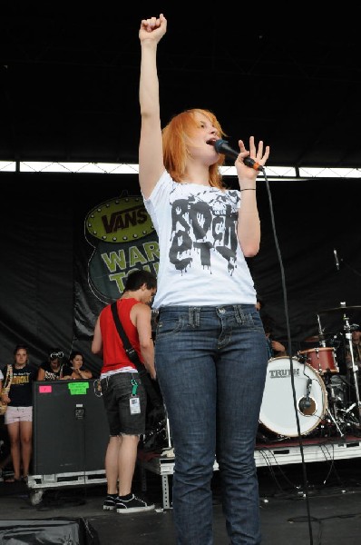 Paramore on the Route 66 Stage, Warped Tour, Verizon Wireless Amphitheater,