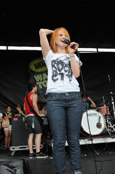 Paramore on the Route 66 Stage, Warped Tour, Verizon Wireless Amphitheater,