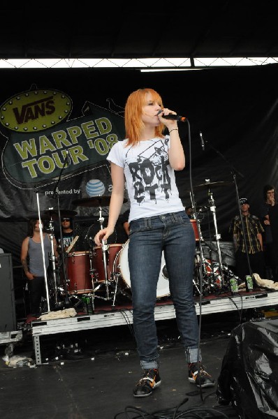 Paramore on the Route 66 Stage, Warped Tour, Verizon Wireless Amphitheater,