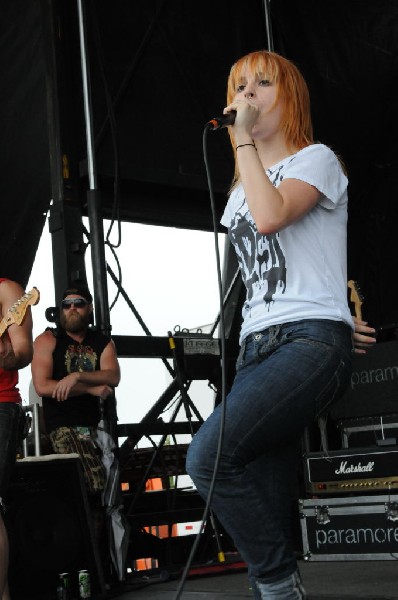 Paramore on the Route 66 Stage, Warped Tour, Verizon Wireless Amphitheater,