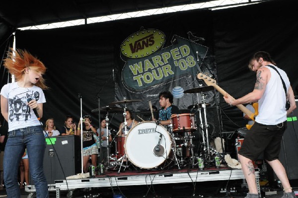 Paramore on the Route 66 Stage, Warped Tour, Verizon Wireless Amphitheater,