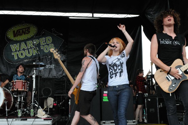 Paramore on the Route 66 Stage, Warped Tour, Verizon Wireless Amphitheater,