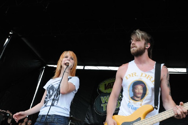 Paramore on the Route 66 Stage, Warped Tour, Verizon Wireless Amphitheater,