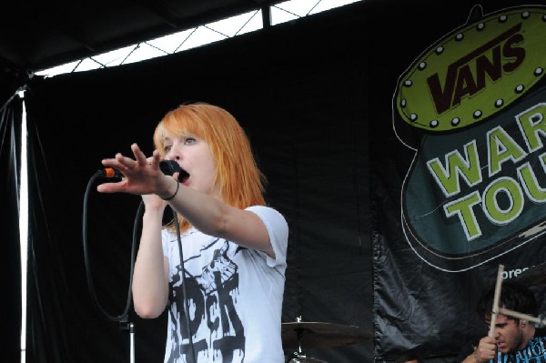 Paramore on the Route 66 Stage, Warped Tour, Verizon Wireless Amphitheater,
