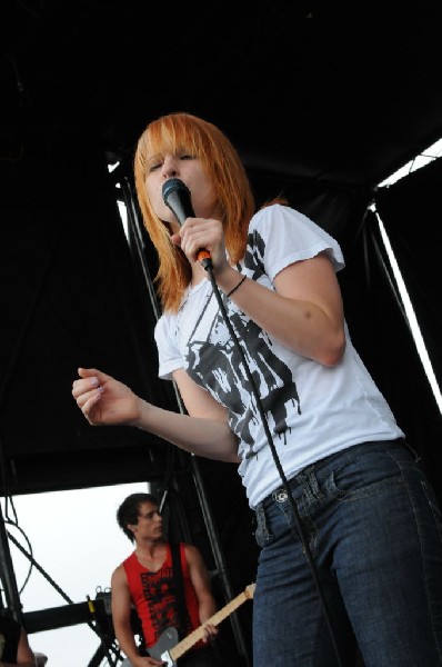 Paramore on the Route 66 Stage, Warped Tour, Verizon Wireless Amphitheater,