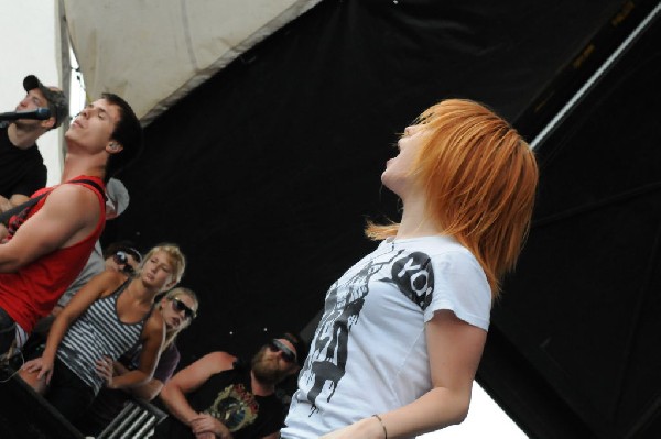 Paramore on the Route 66 Stage, Warped Tour, Verizon Wireless Amphitheater,