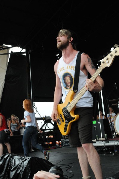 Paramore on the Route 66 Stage, Warped Tour, Verizon Wireless Amphitheater,