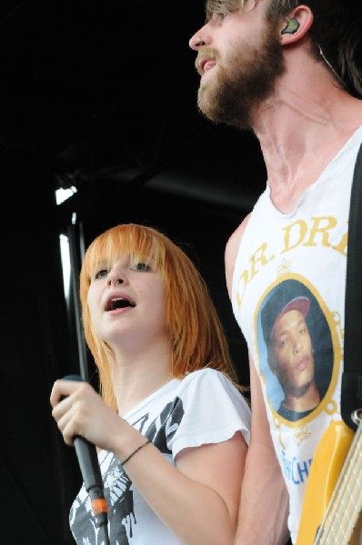 Paramore on the Route 66 Stage, Warped Tour, Verizon Wireless Amphitheater,