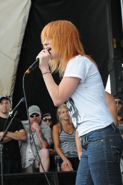 Paramore on the Route 66 Stage, Warped Tour, Verizon Wireless Amphitheater,