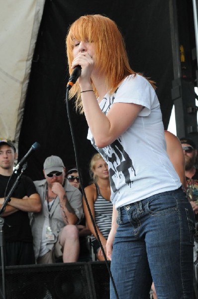 Paramore on the Route 66 Stage, Warped Tour, Verizon Wireless Amphitheater,