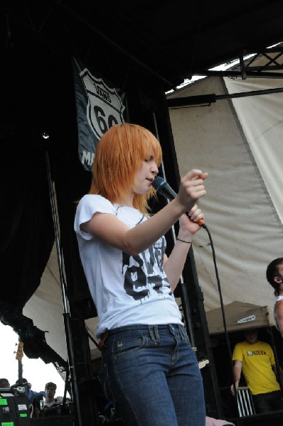 Paramore on the Route 66 Stage, Warped Tour, Verizon Wireless Amphitheater,