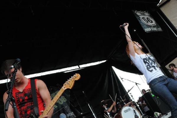 Paramore on the Route 66 Stage, Warped Tour, Verizon Wireless Amphitheater,